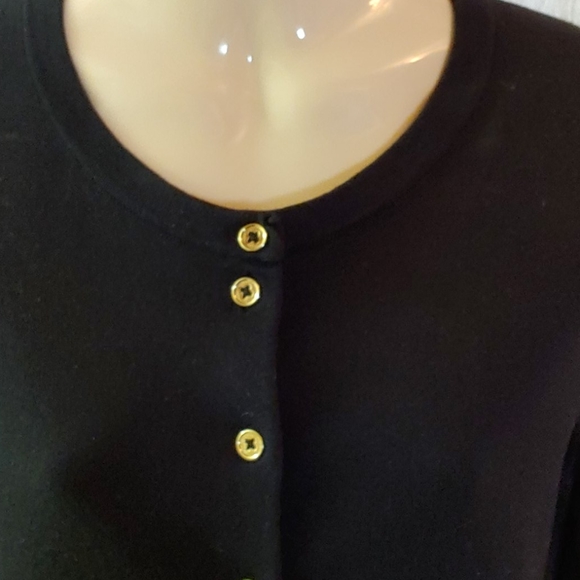 2/$25 Jones studio sweater - Picture 2 of 3